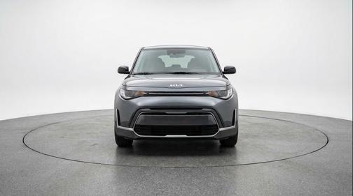 Gravity Gray 2025 Kia Soul LX