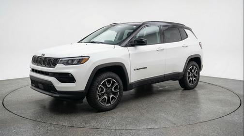 Bright White Clearcoat 2025 Jeep Compass Trailhawk