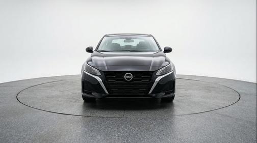 Super Black 2025 Nissan Altima SV FWD