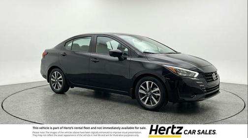 Super Black 2025 Nissan Versa 1.6 SV