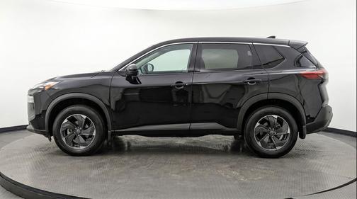 Super Black 2025 Nissan Rogue SV