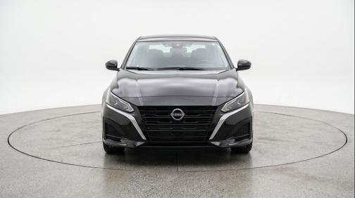 Super Black 2025 Nissan Altima SV FWD