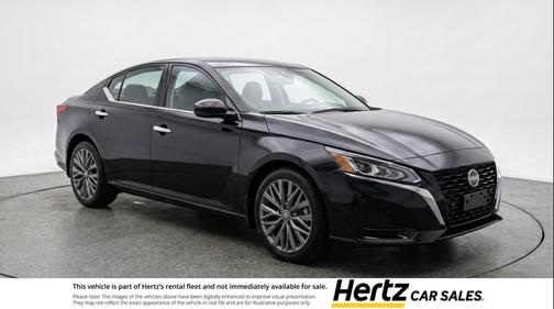 Super Black 2025 Nissan Altima SV FWD