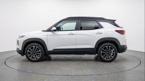 Summit White 2025 Chevrolet Trailblazer LT