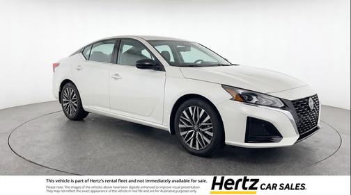 Glacier White 2025 Nissan Altima SV FWD
