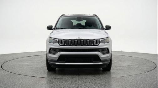 Silver Zynith Metallic Clearcoat 2025 Jeep Compass Limited