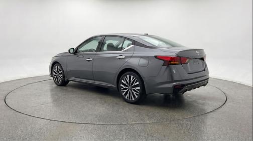 Gun Metallic 2025 Nissan Altima SV FWD