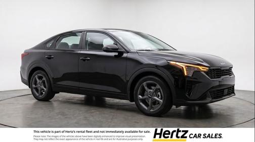 Aurora Black Pearl 2025 Kia K4 LXS