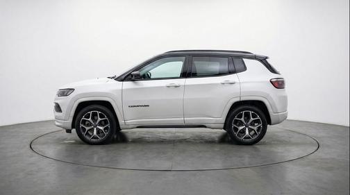Bright White Clearcoat 2025 Jeep Compass Limited