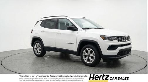 Bright White Clearcoat 2025 Jeep Compass Latitude