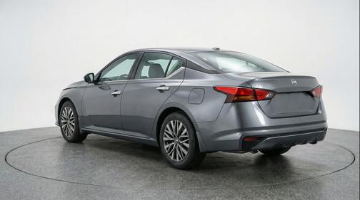 Gun Metallic 2025 Nissan Altima SV FWD