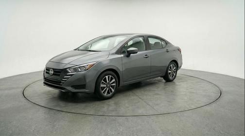 Gun Metallic 2025 Nissan Versa 1.6 SV