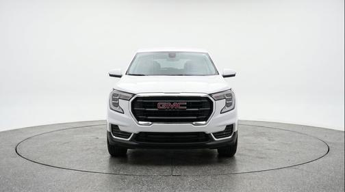 Summit White 2024 GMC Terrain SLE