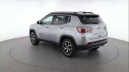 Silver Zynith Metallic Clearcoat 2025 Jeep Compass Limited