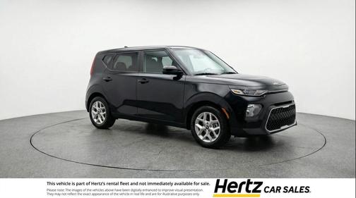 Fusion Black 2025 Kia Soul LX