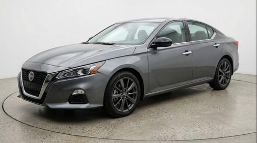 Gun Metallic 2025 Nissan Altima SV FWD