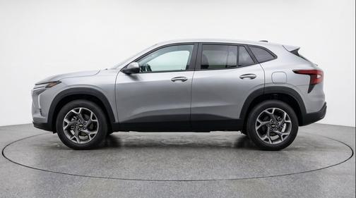 Sterling Gray Metallic 2025 Chevrolet Trax LT