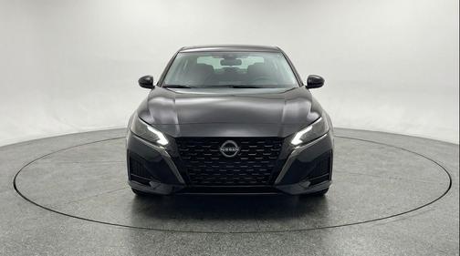 Super Black 2025 Nissan Altima SV FWD