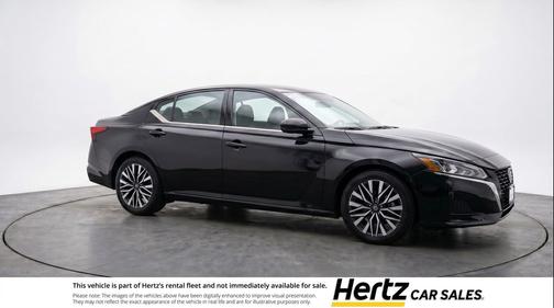 Super Black 2025 Nissan Altima SV FWD
