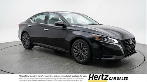 Super Black 2025 Nissan Altima SV FWD