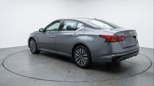 Gun Metallic 2025 Nissan Altima SV FWD