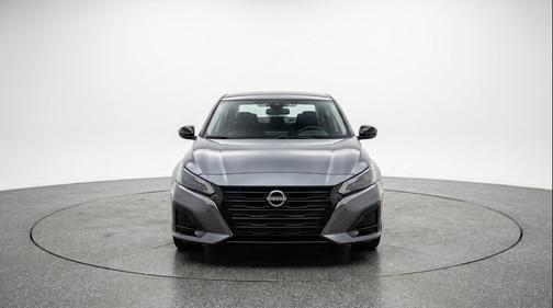 Gun Metallic 2025 Nissan Altima SV FWD