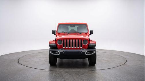 Firecracker Red Clearcoat 2025 Jeep Wrangler 4-Door Sahara 4x4