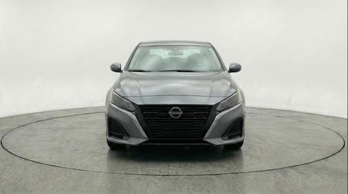 Gun Metallic 2025 Nissan Altima SV FWD