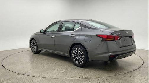 Gun Metallic 2025 Nissan Altima SV FWD