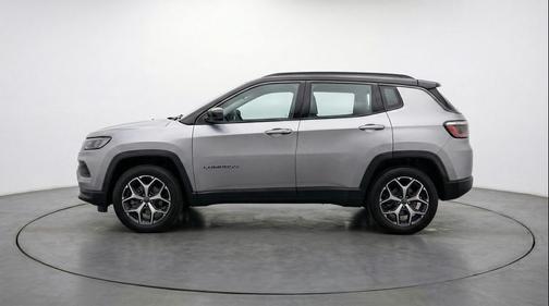 Silver Zynith Metallic Clearcoat 2025 Jeep Compass Limited