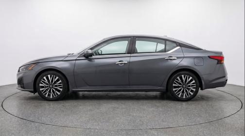 Gun Metallic 2025 Nissan Altima SV FWD