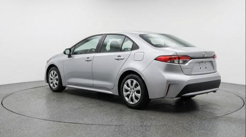 Classic Silver Metallic 2025 Toyota Corolla LE