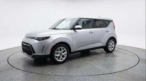 Steel Gray 2025 Kia Soul LX