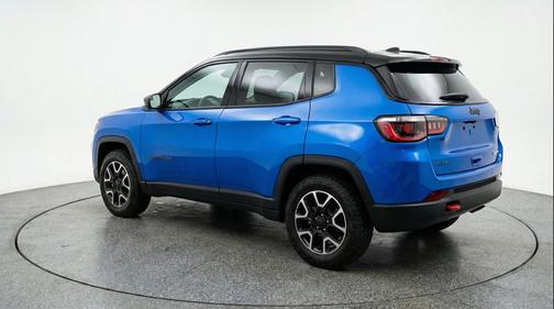 Hydro Blue Pearlcoat 2025 Jeep Compass Trailhawk