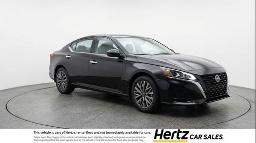 Super Black 2025 Nissan Altima SV FWD