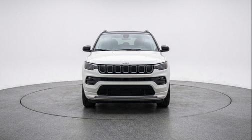 Bright White Clearcoat 2025 Jeep Compass Limited