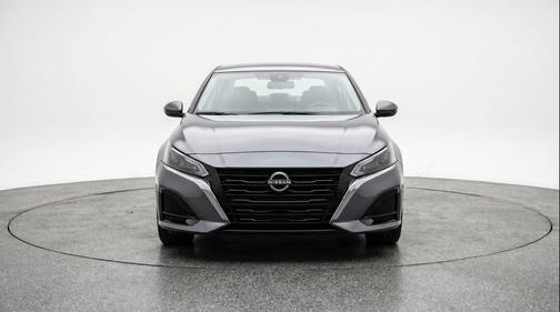 Gun Metallic 2025 Nissan Altima SV FWD
