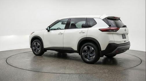 Everest White Pearl Tricoat 2025 Nissan Rogue SV