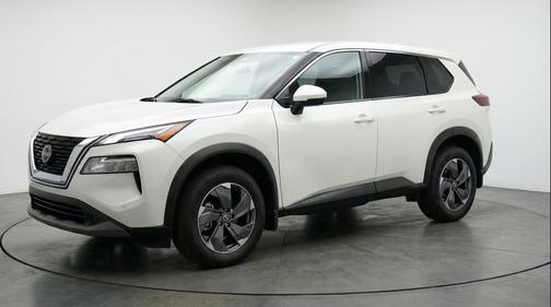 Everest White Pearl Tricoat 2025 Nissan Rogue SV