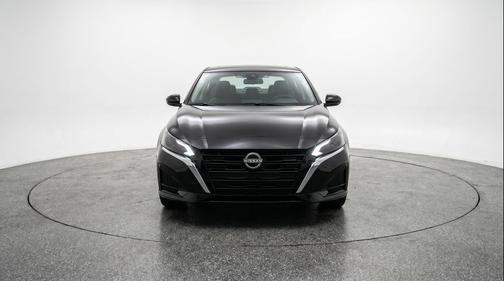 Super Black 2025 Nissan Altima SV FWD