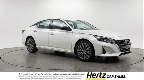 Glacier White 2025 Nissan Altima SV FWD