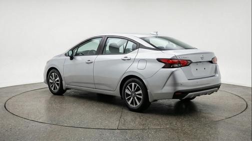 Brilliant Silver Metallic 2025 Nissan Versa 1.6 SV