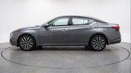 Gun Metallic 2025 Nissan Altima SV FWD
