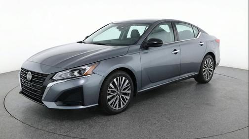 Gun Metallic 2025 Nissan Altima SV FWD
