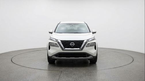 Everest White Pearl Tricoat 2025 Nissan Rogue SV