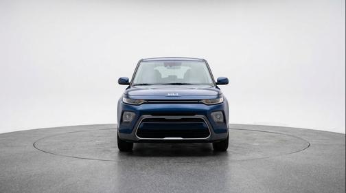 Gravity Gray 2025 Kia Soul LX