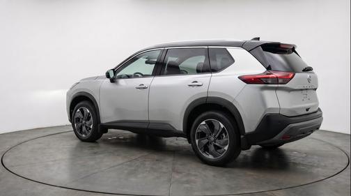 Brilliant Silver Metallic 2025 Nissan Rogue SV