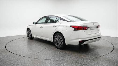 Glacier White 2025 Nissan Altima SV FWD