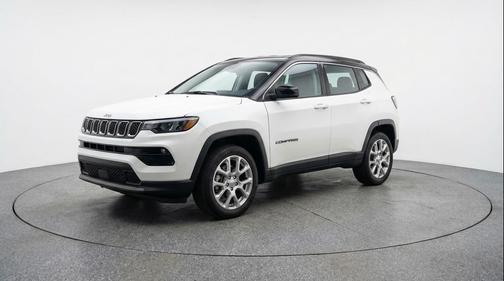 Bright White Clearcoat 2025 Jeep Compass Limited