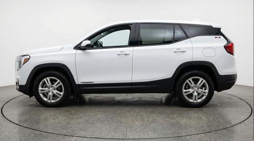 Summit White 2024 GMC Terrain SLE